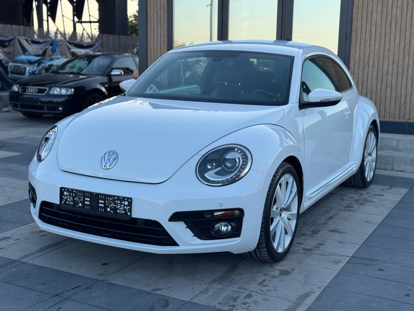 VW Beetle 2.0i* TURBO* R-LINE 2014 | Mobile.bg   1