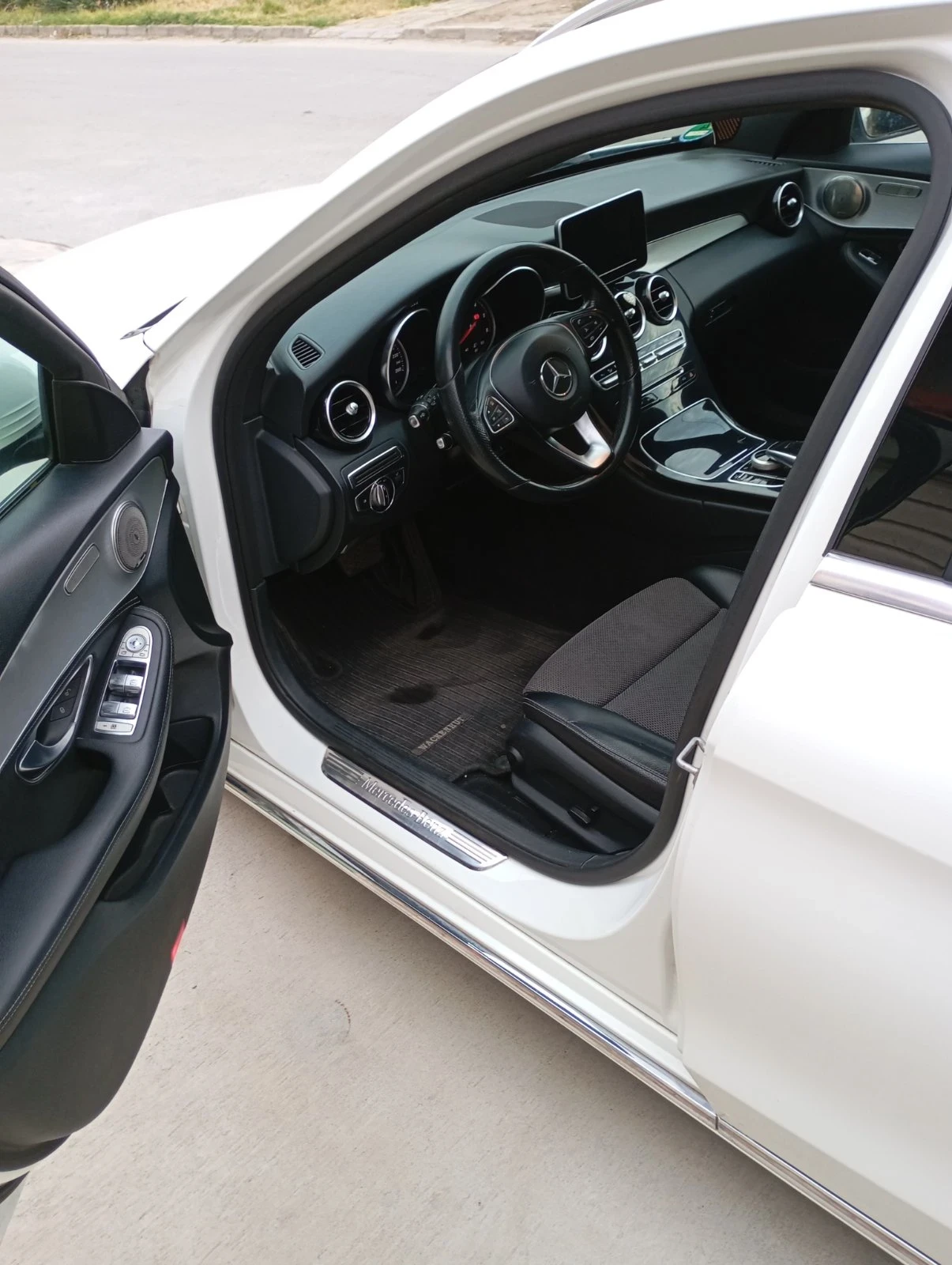 Mercedes-Benz C 220 220CDI - изображение 3