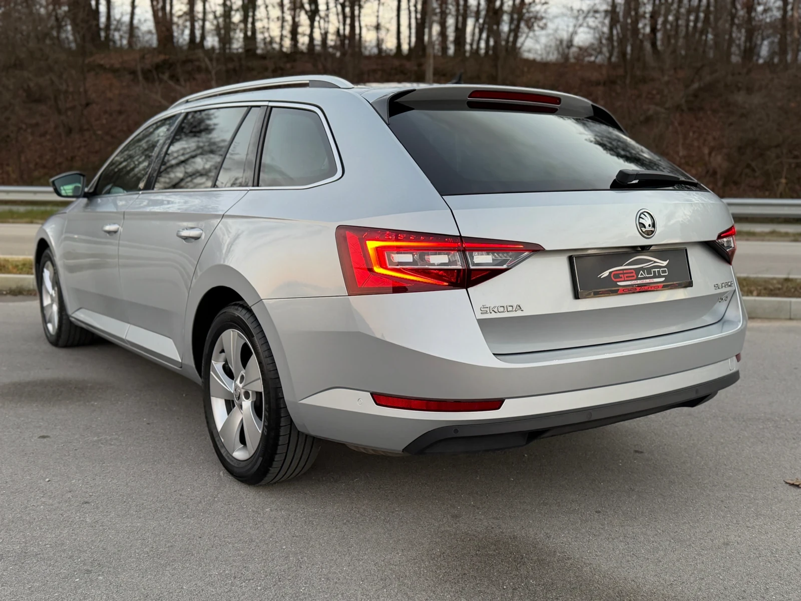 Skoda Superb 2.0TDI* 4X4* 190KC*  | Mobile.bg � ����������� 5