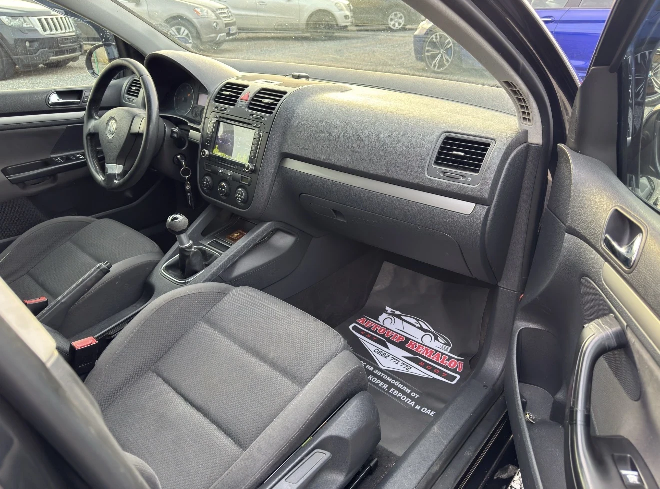 VW Golf * 1.9 TDI* , снимка 11 - Автомобили и джипове - 53771671