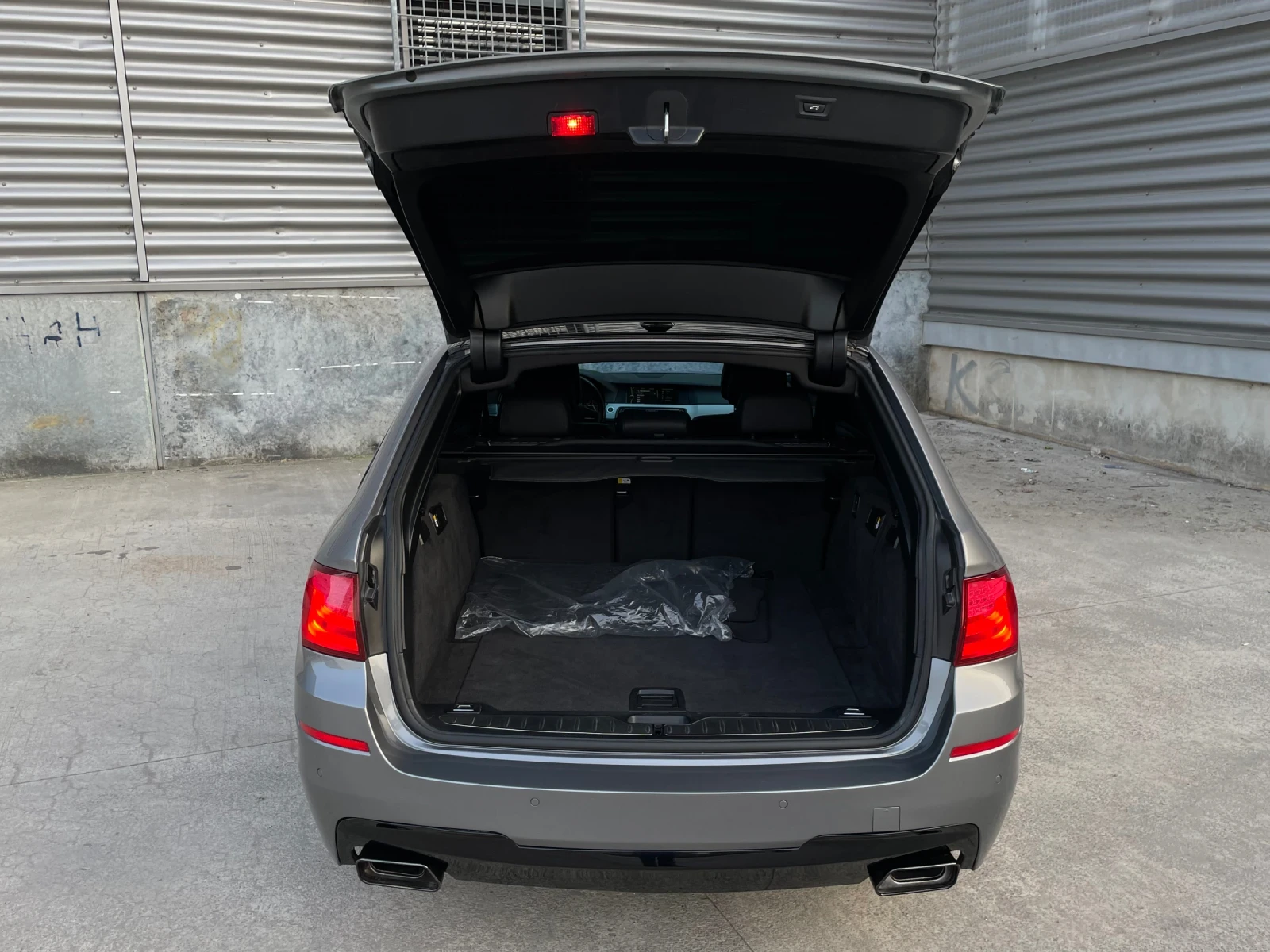 BMW 535 Full M-pack- 8ZF, снимка 17 - Автомобили и джипове - 54029187