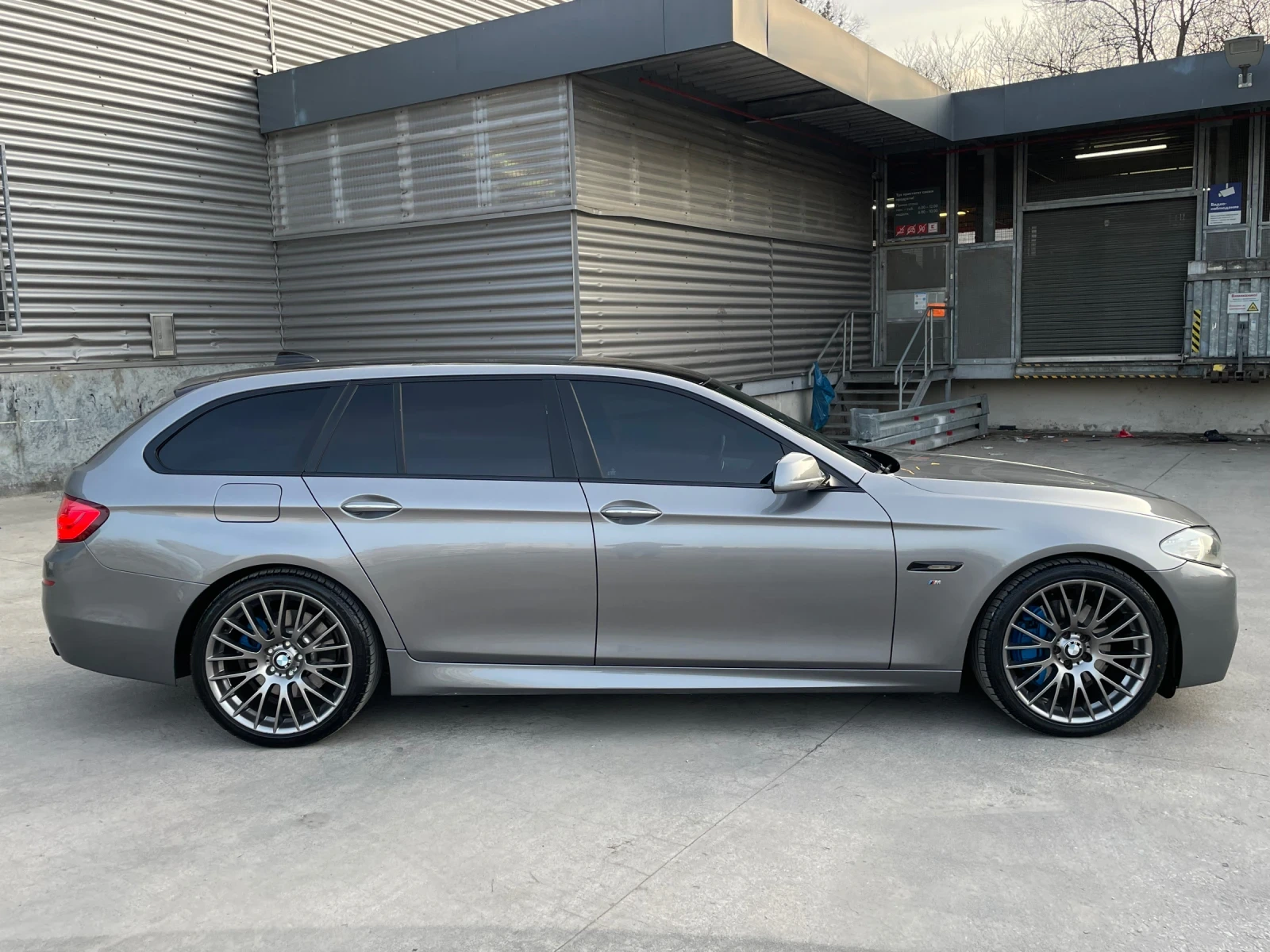 BMW 535 Full M-pack- 8ZF, снимка 3 - Автомобили и джипове - 54029187
