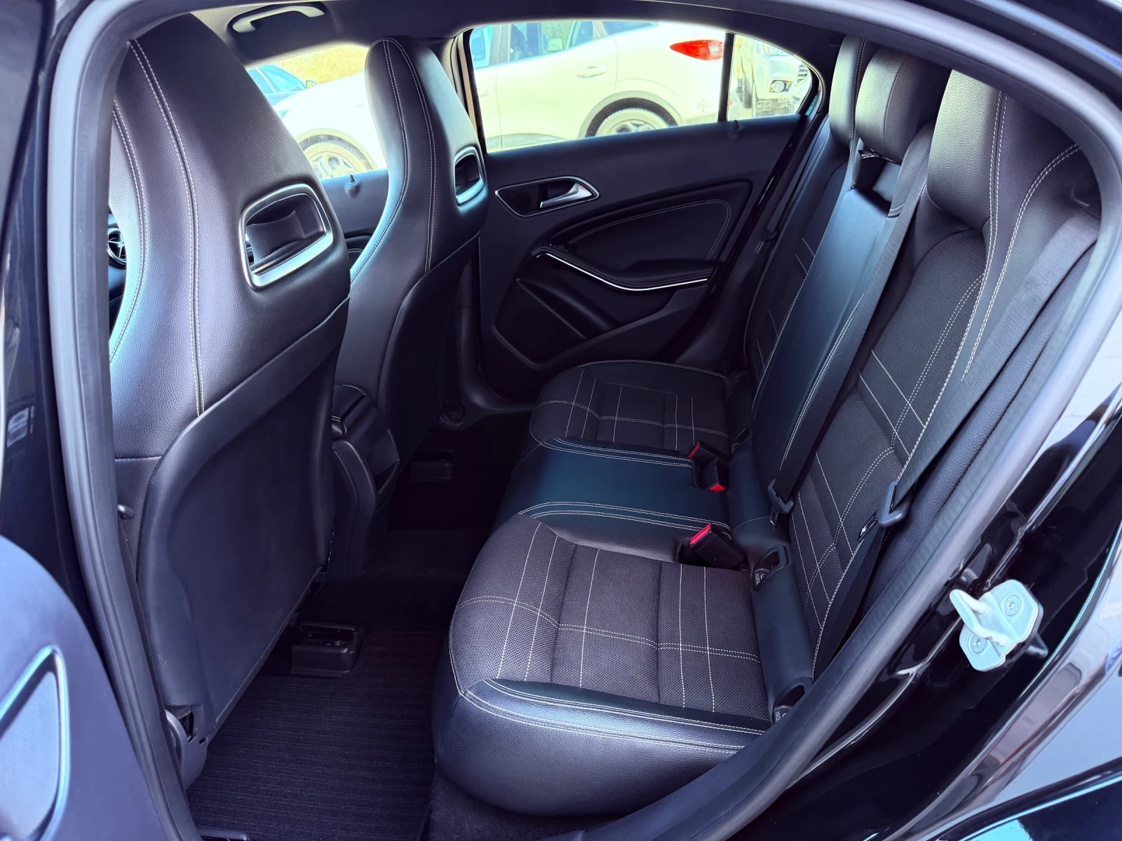 Mercedes-Benz A 180 CDI-SPORT-NAVI-AMG* , снимка 8 - Автомобили и джипове - 54115481