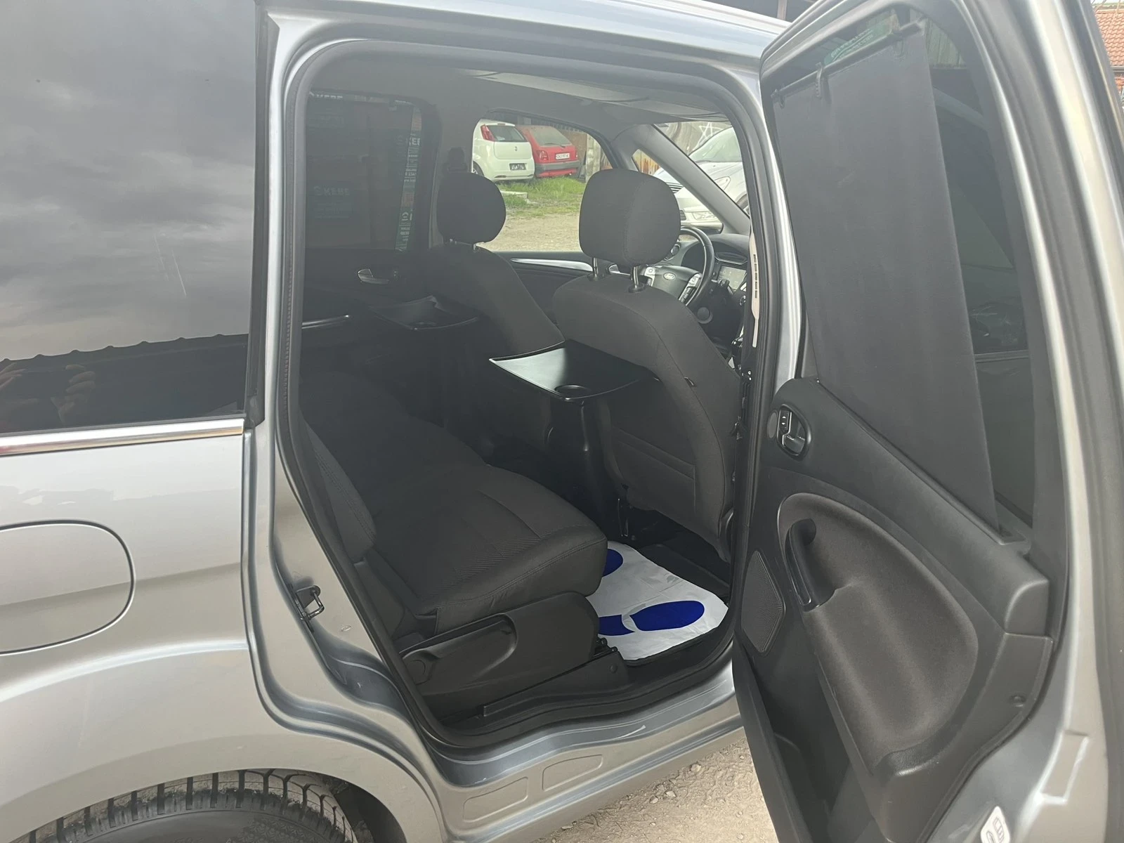 Ford Galaxy 2.0 tdci Titanium, снимка 16 - Автомобили и джипове - 54156205