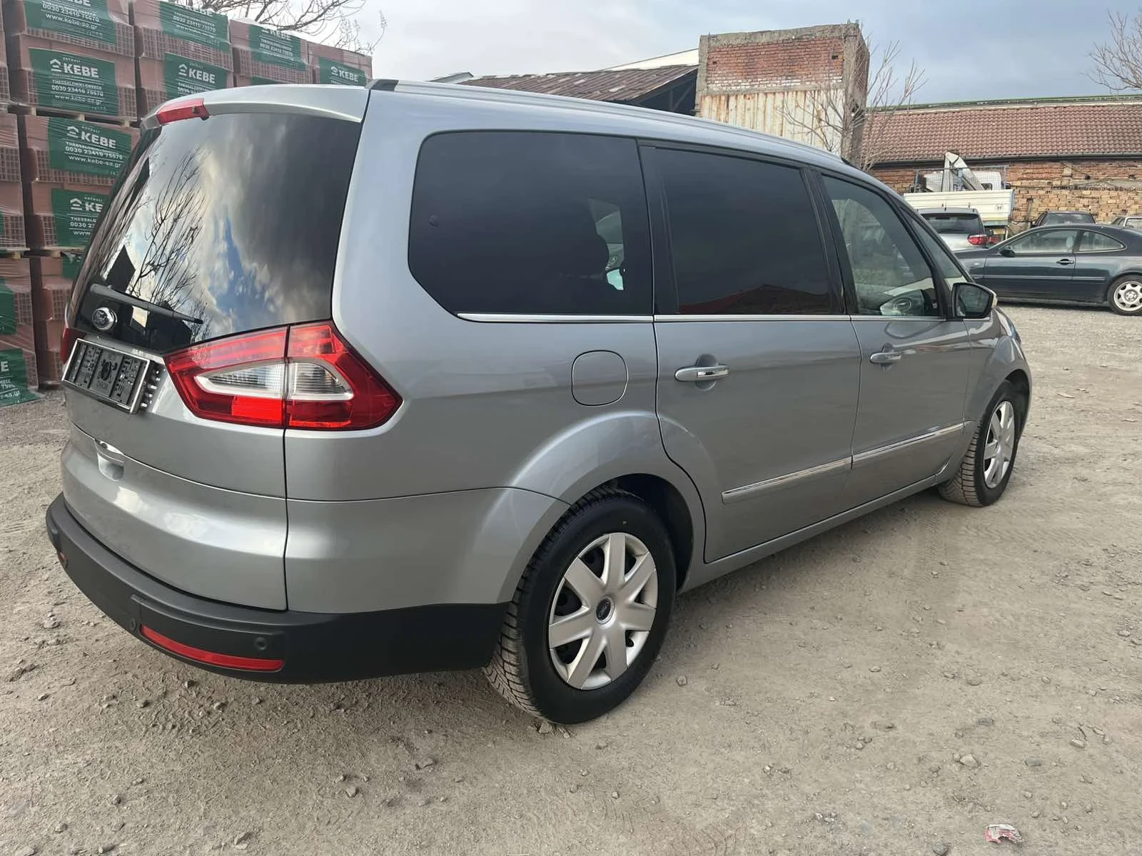 Ford Galaxy 2.0 tdci Titanium, снимка 6 - Автомобили и джипове - 54156205