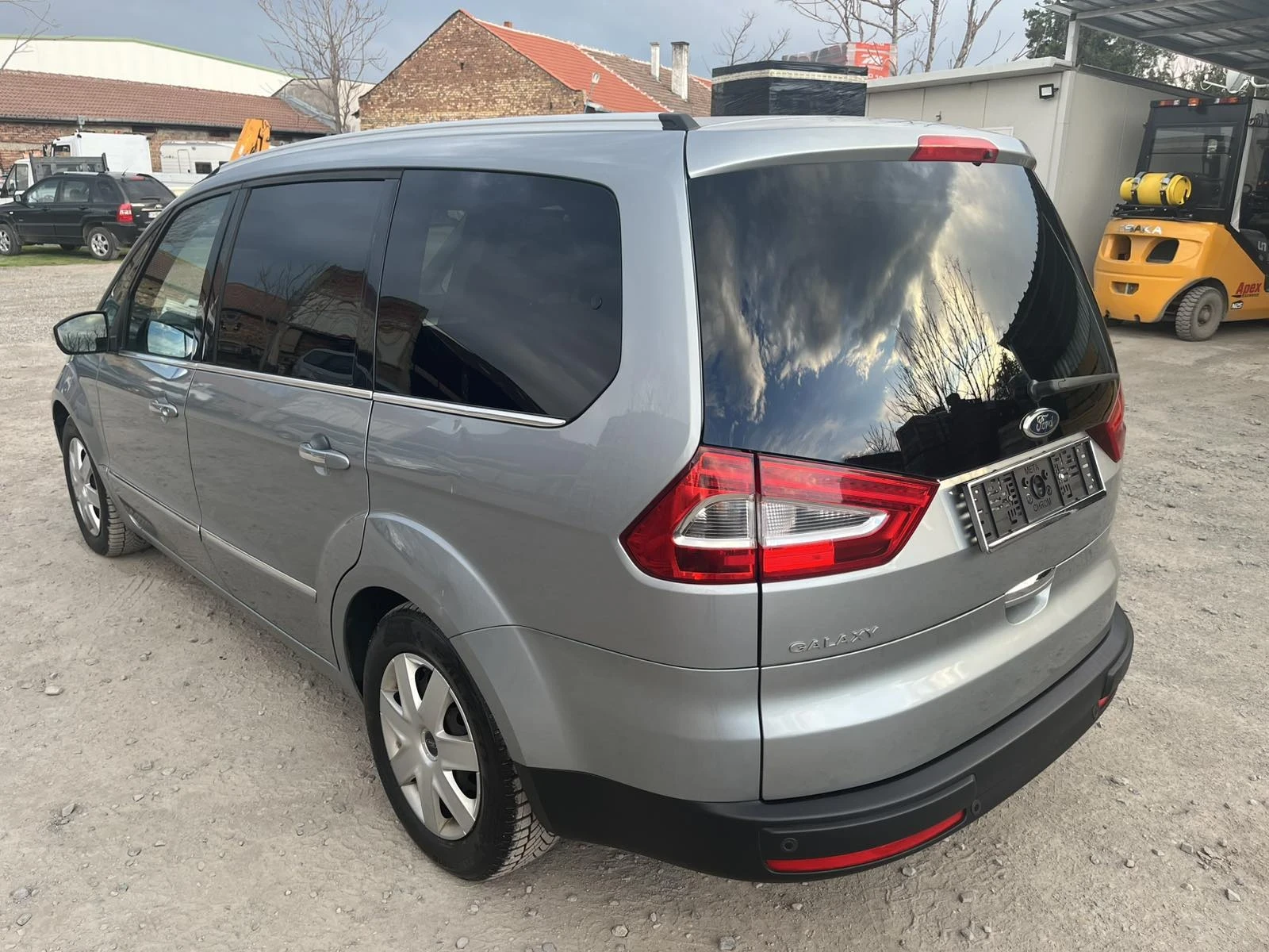 Ford Galaxy 2.0 tdci Titanium, снимка 7 - Автомобили и джипове - 54156205