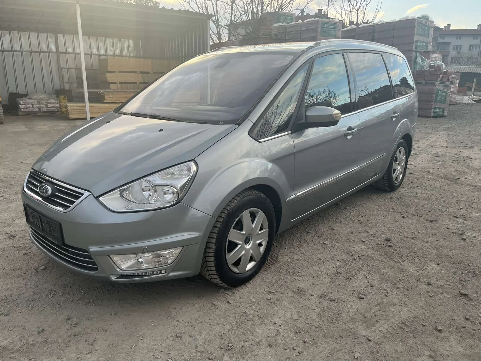 Ford Galaxy 2.0 tdci Titanium, снимка 2 - Автомобили и джипове - 54156205