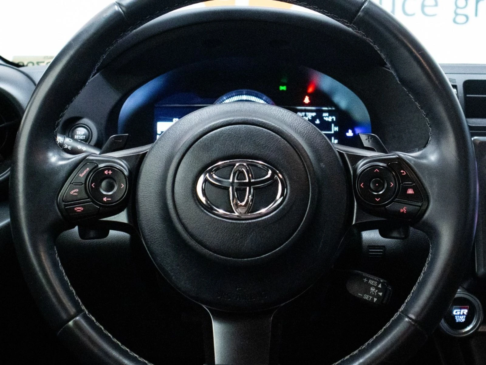 Toyota GR86 2.4 AUTO CAM PREMIUM AUDIO CARPLAY GR TRACK MODE, снимка 13 - Автомобили и джипове - 54216388