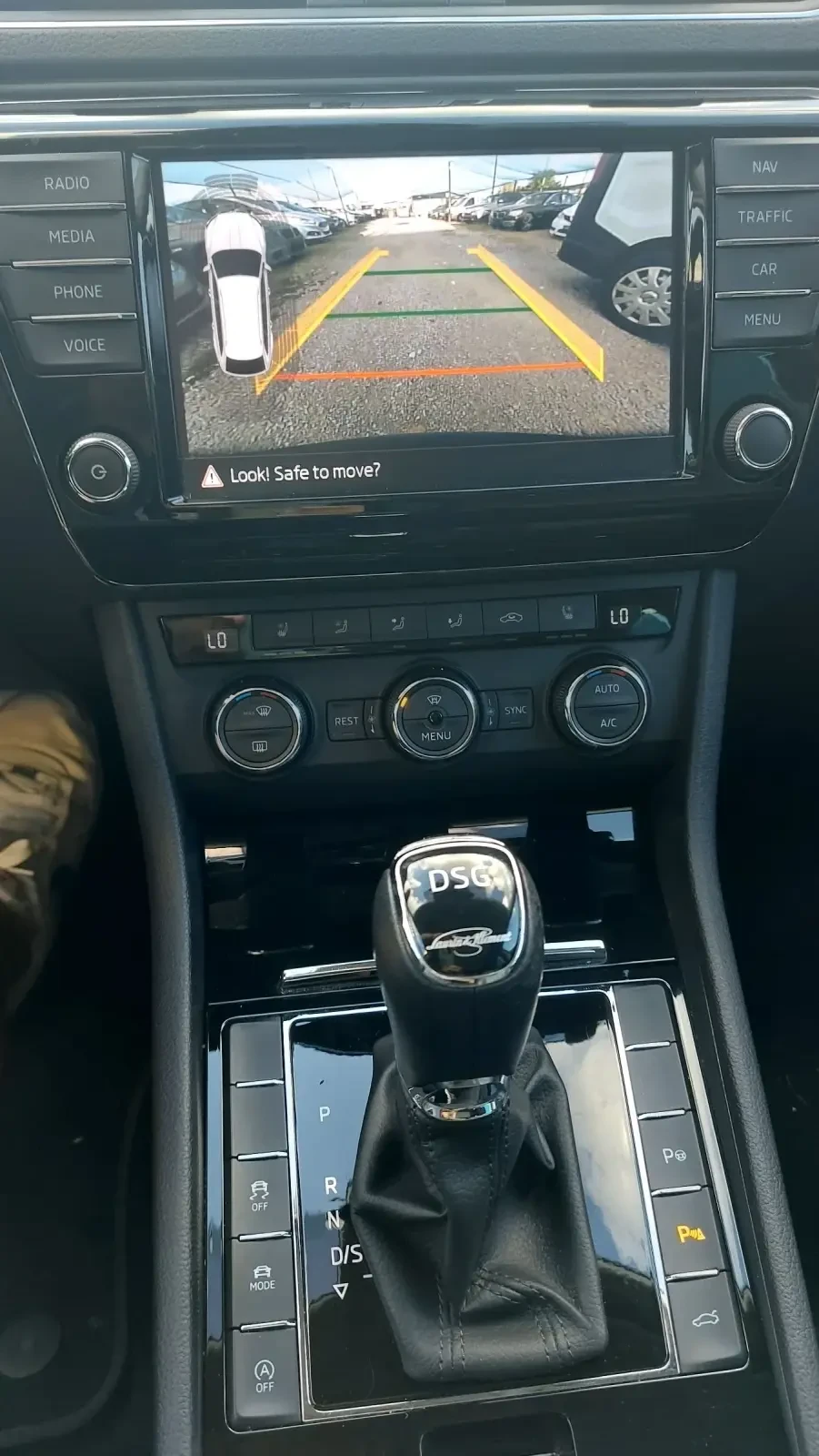 Skoda Superb L&K2.0/190kc/4x4/Автомат/Панорама/Нави/Камера. , снимка 12 - Автомобили и джипове - 54693159