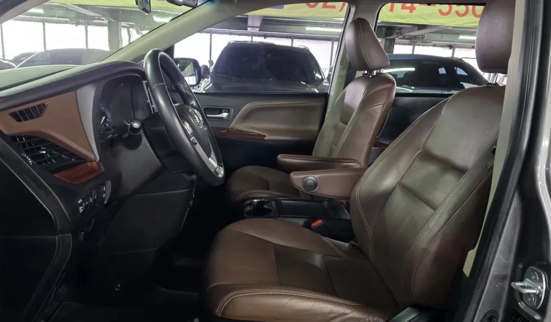 Toyota Sienna 3.5 бензин 4х4, снимка 11 - Автомобили и джипове - 54855365