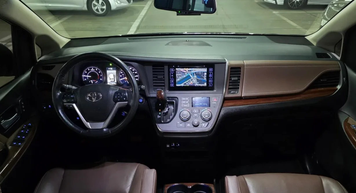 Toyota Sienna 3.5 бензин 4х4, снимка 9 - Автомобили и джипове - 54855365