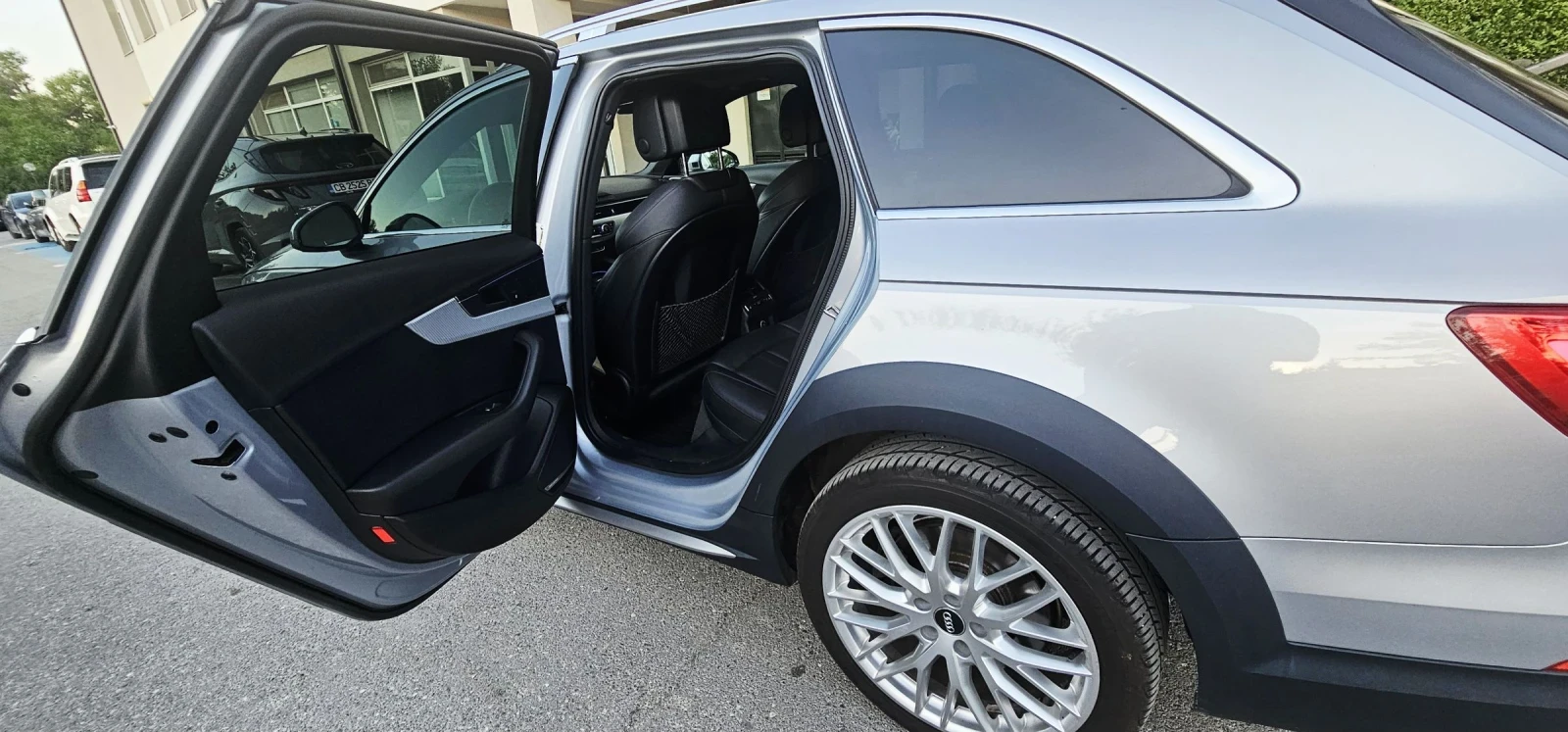 Audi A4 Allroad S-Line / Quattro, снимка 11 - Автомобили и джипове - 55330407