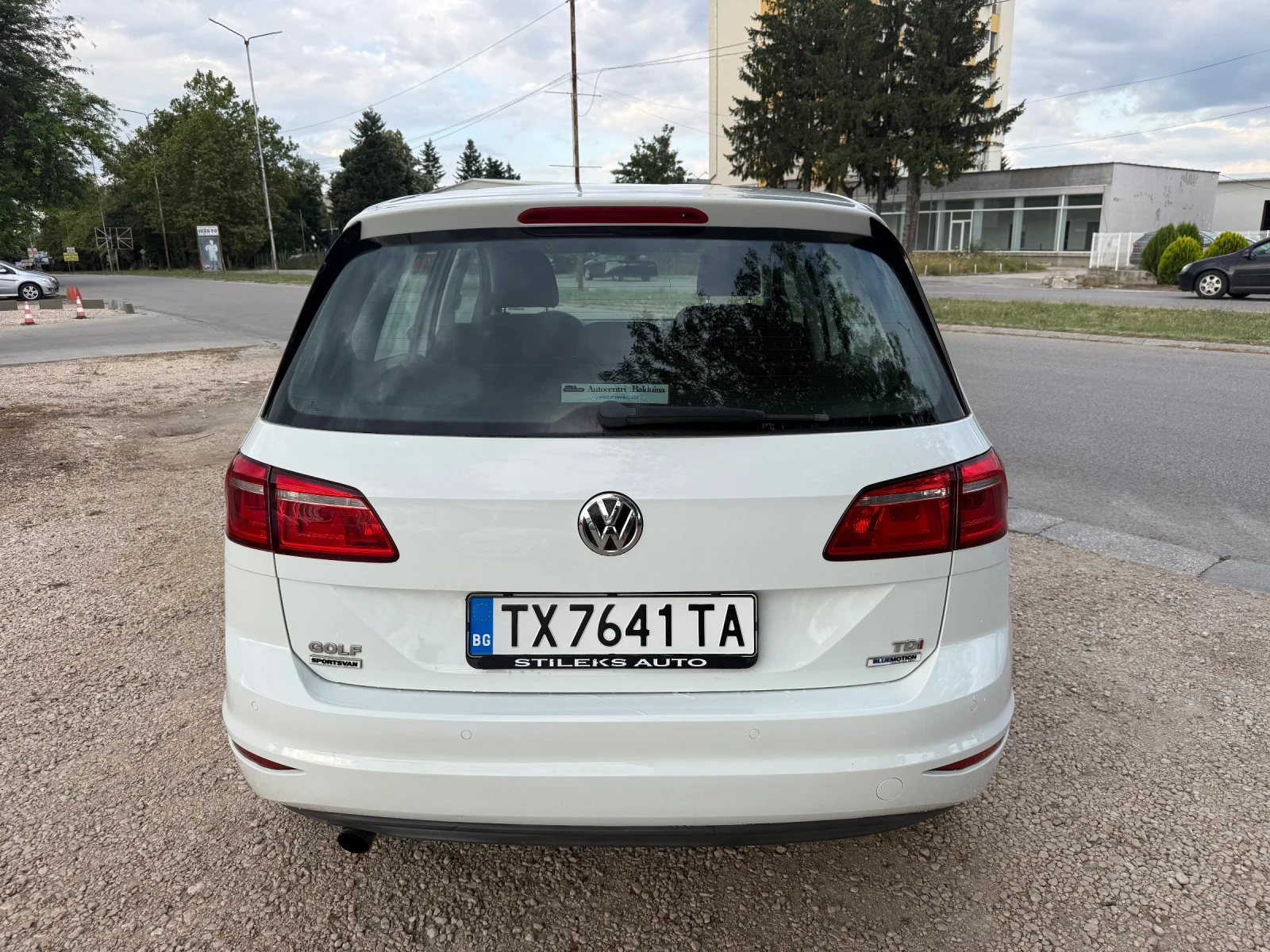 VW Sportsvan 1.6 Дизел, снимка 6 - Автомобили и джипове - 55435031