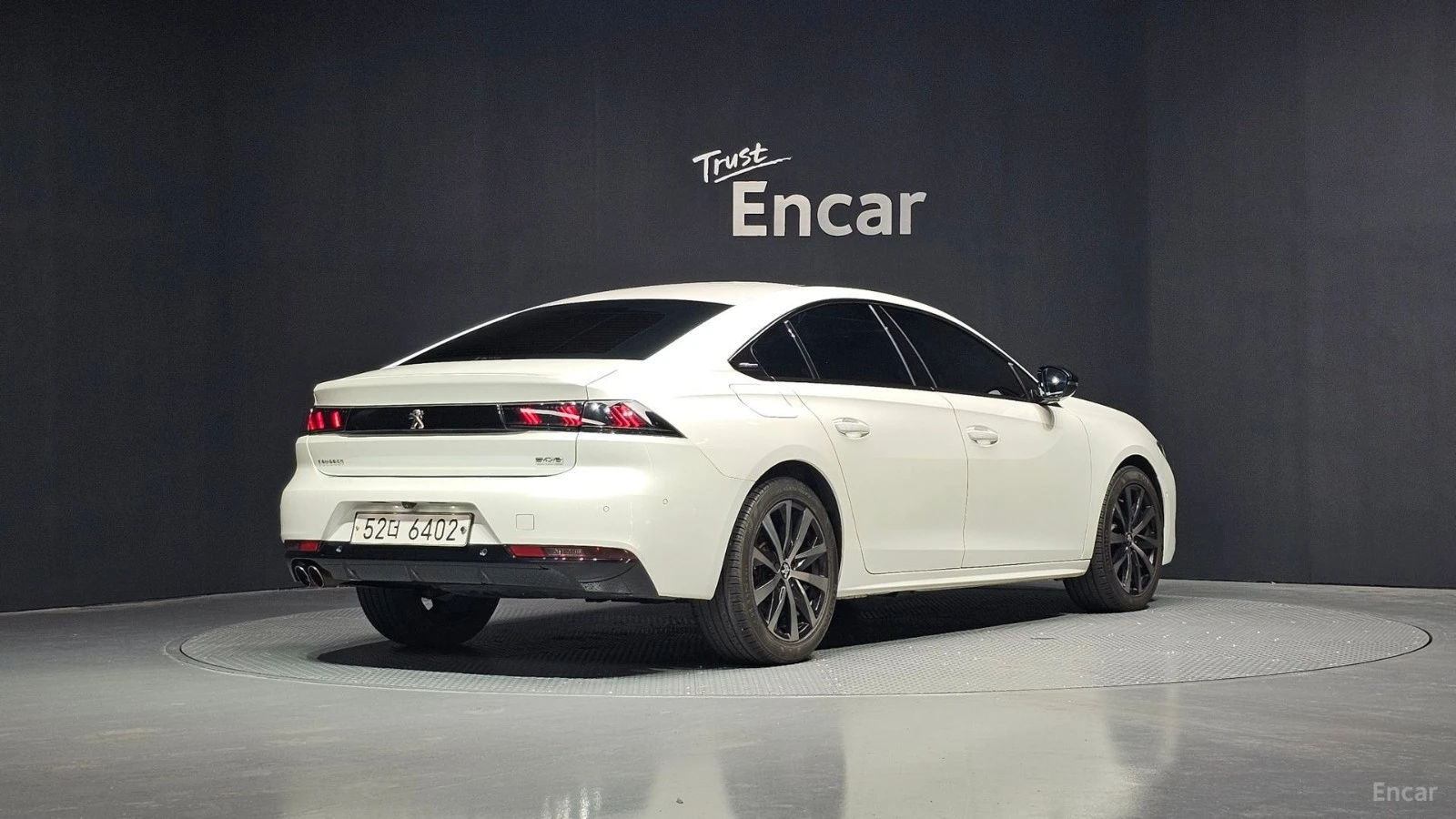 Peugeot 508 2.0 BlueHDi GT Line* КОЖА* ПАНО* МАСАЖИ, снимка 2 - Автомобили и джипове - 55606852