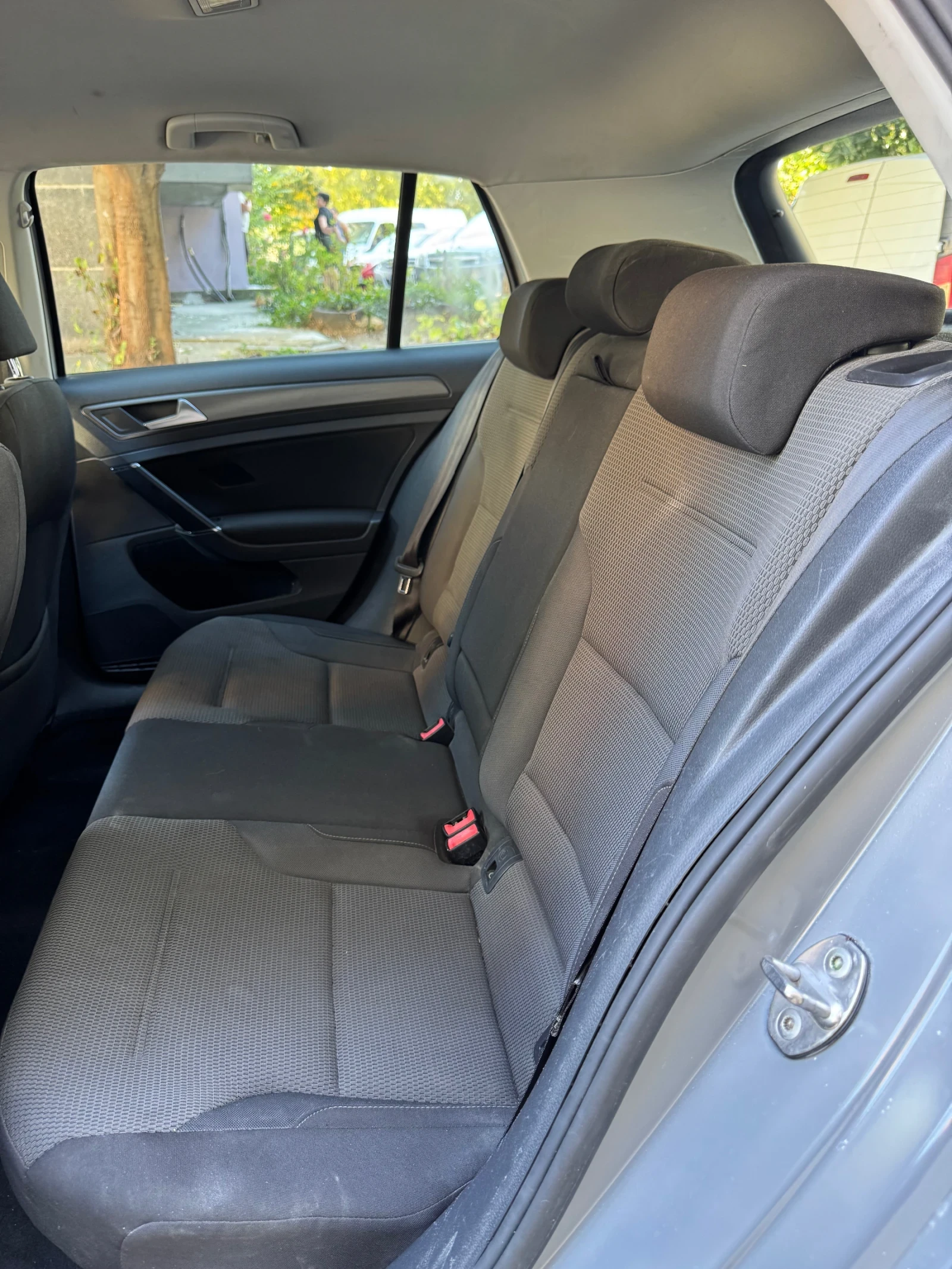 VW Golf 2000 TDI DSG, снимка 11 - Автомобили и джипове - 56345540