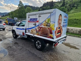 Toyota Hilux 2.5D4D  2WD 5бр., снимка 5