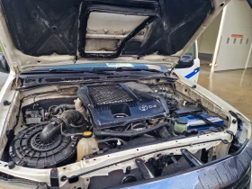 Toyota Hilux 2.5D4D  2WD 5бр., снимка 14