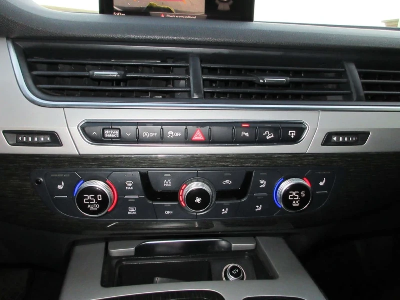 Audi Q7 * quattro Premium * CARFAX * ЦЕНА ДО БГ, снимка 10 - Автомобили и джипове - 53110053