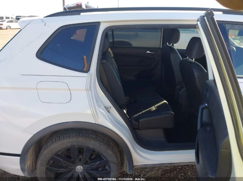 VW Tiguan 2.0L I-4 DI, DOHC, VVT, TURBO, 184HP Front Wheel, снимка 13 - Автомобили и джипове - 53176171