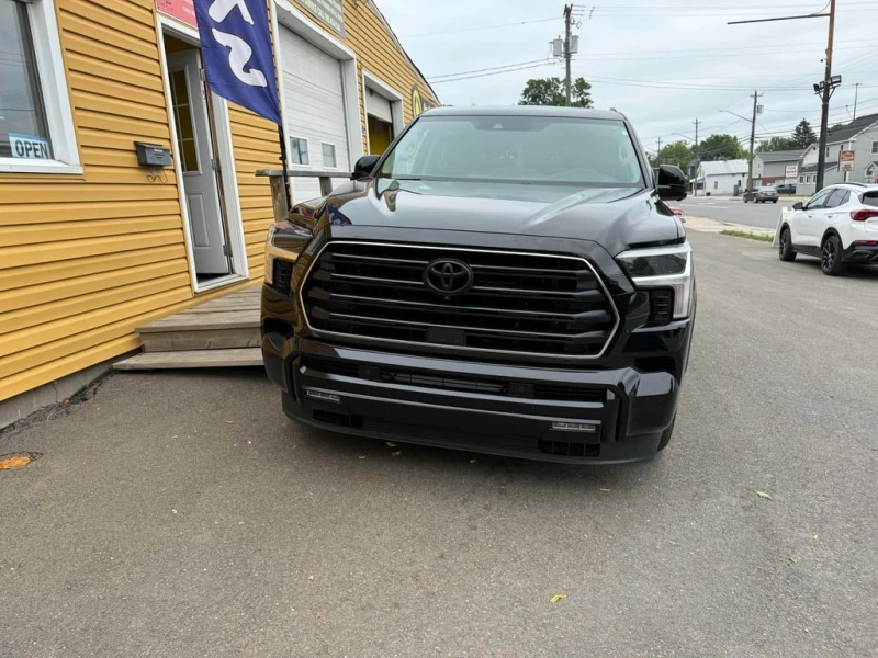 Toyota Sequoia LIMITED / CARFAX /360/DIS/PANO/NAVI/ОБДУХВАНЕ, снимка 2 - Автомобили и джипове - 53455330