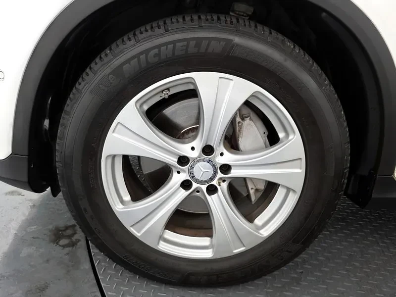 Mercedes-Benz GLC 220 D 4Matic Premium, снимка 5 - Автомобили и джипове - 53826390