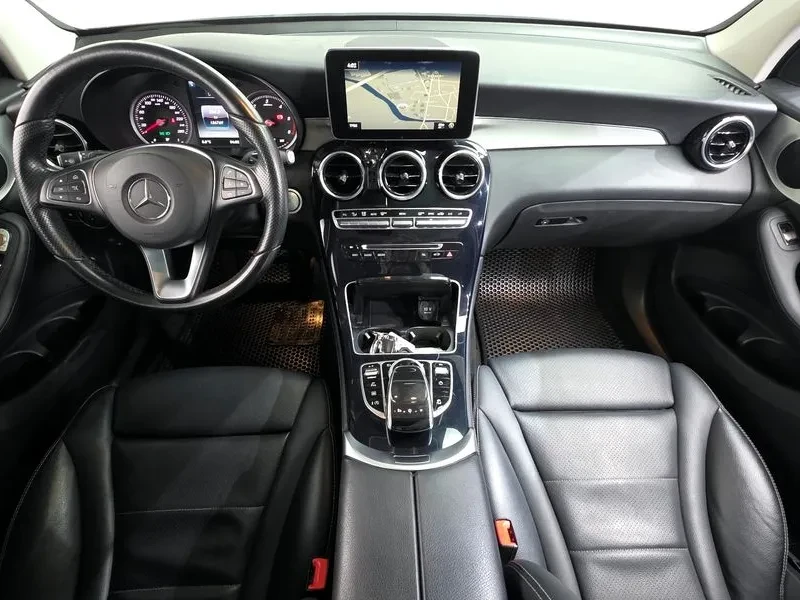 Mercedes-Benz GLC 220 D 4Matic Premium, снимка 7 - Автомобили и джипове - 53826390