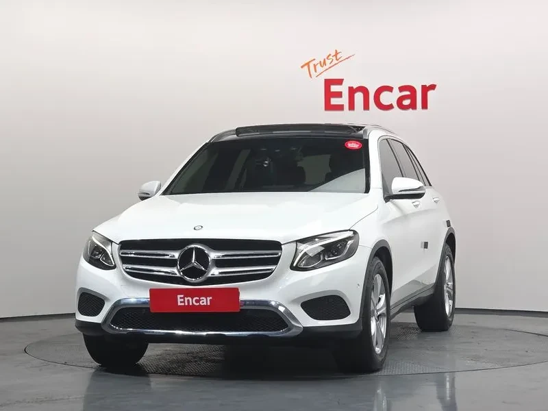 Mercedes-Benz GLC 220 D 4Matic Premium, снимка 3 - Автомобили и джипове - 53826390