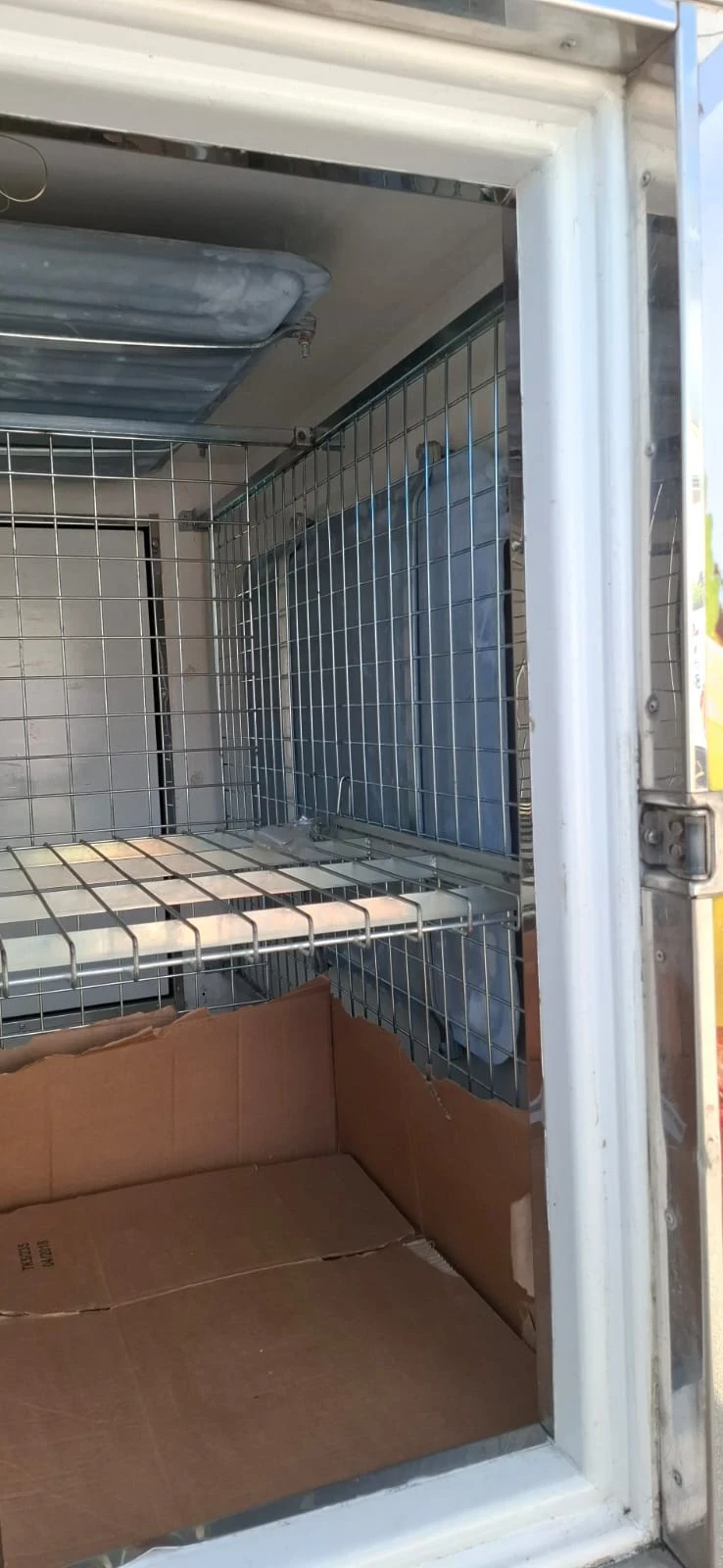 Toyota Hilux 2.5D4D  2WD, снимка 8 - Автомобили и джипове - 54057319