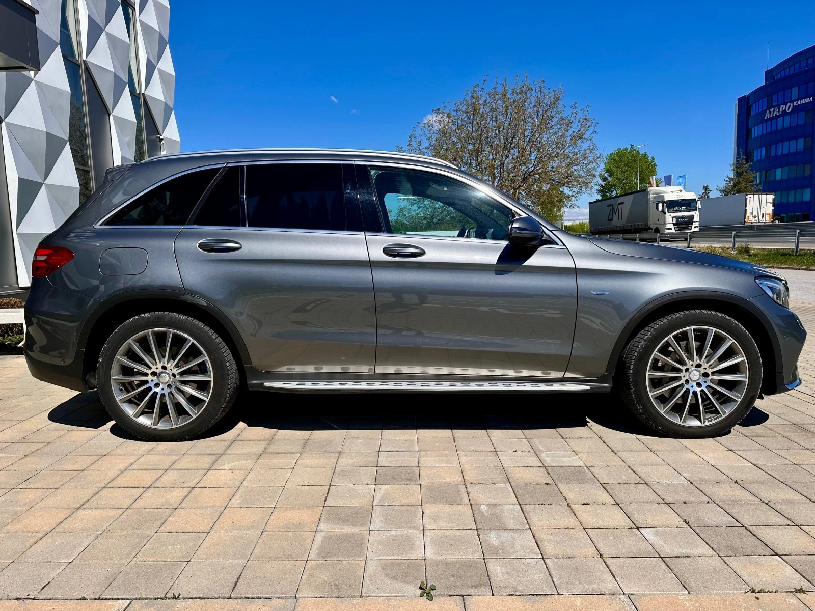 Mercedes-Benz GLC 220 AMG DESIGNO BURMESTER - изображение 6