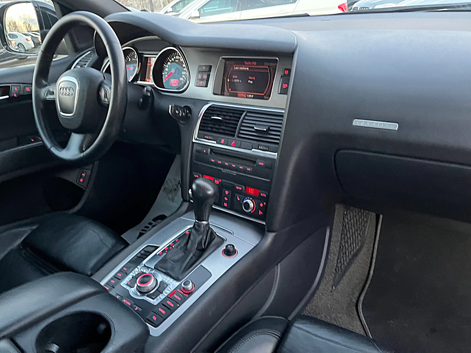 Audi Q7 Sline-PANORAMA-BIXENON-MONITORI-DVD-ALKANTAR-FULL! | Mobile.bg   12