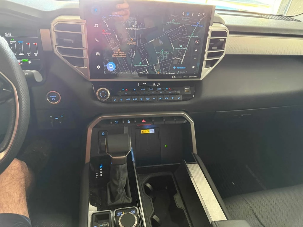 Toyota Sequoia LIMITED / CARFAX /360/DIS/PANO/NAVI/ОБДУХВАНЕ - изображение 7