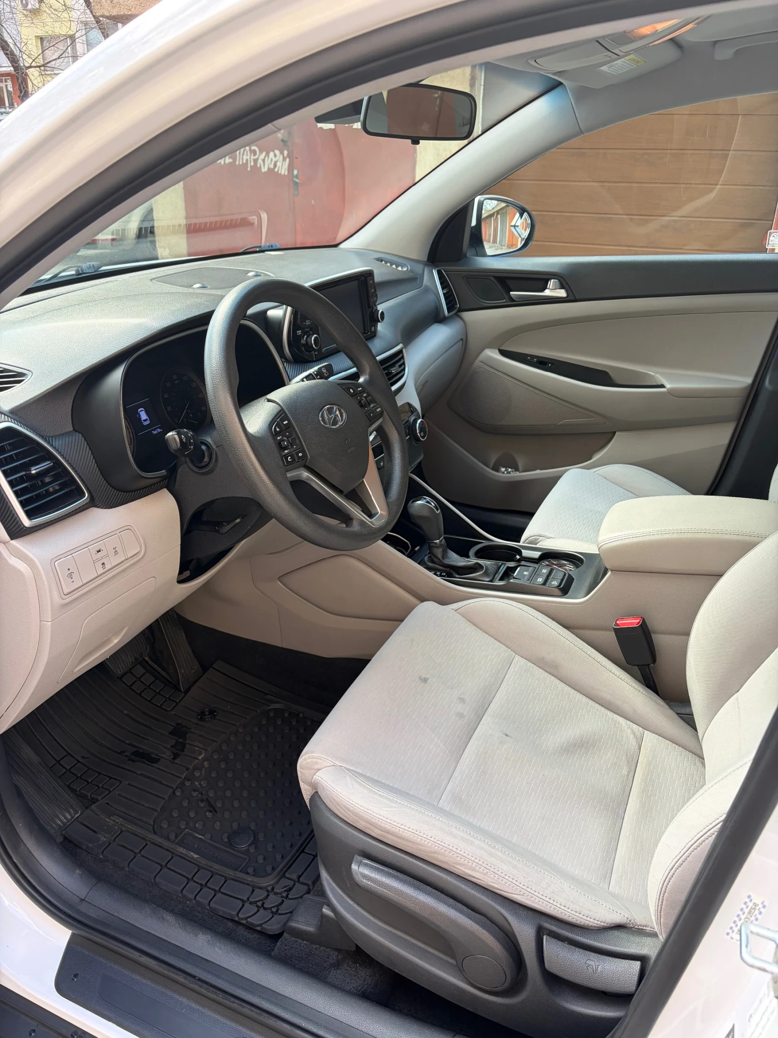 Hyundai Tucson 2.0 GDI AWD Автоматик, снимка 11 - Автомобили и джипове - 53923292