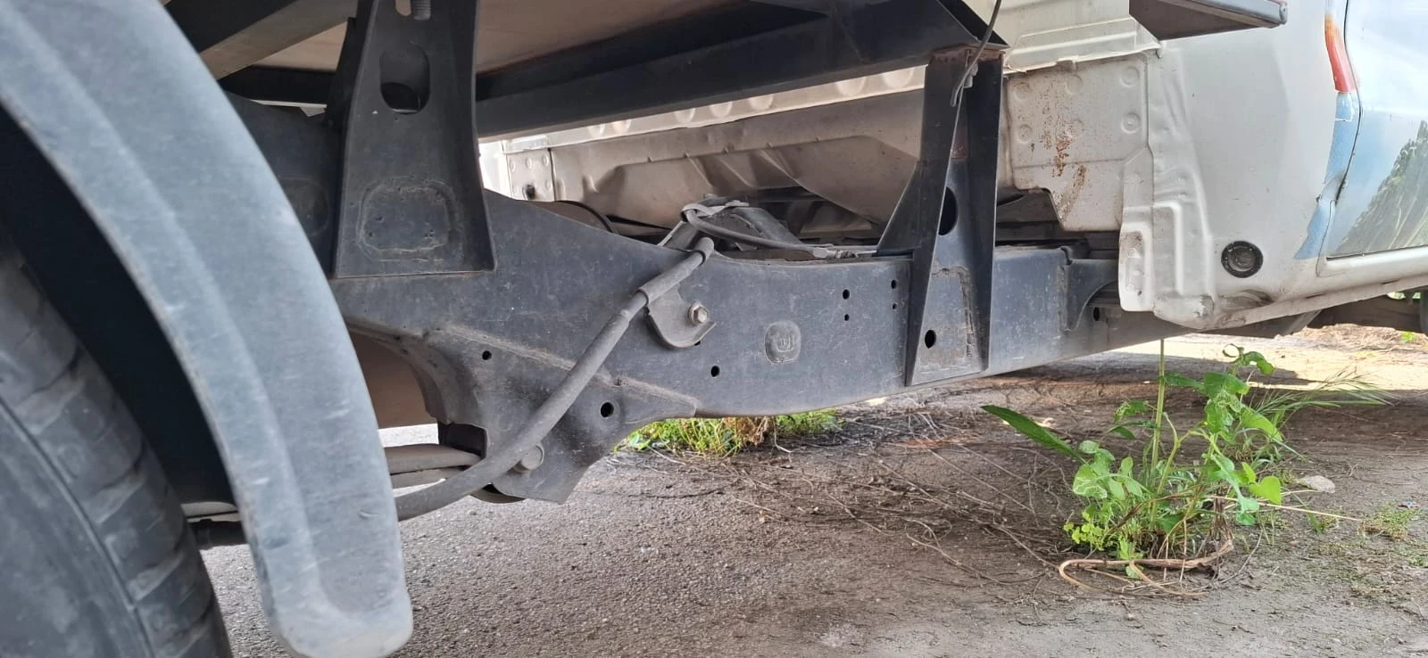 Toyota Hilux 2.5D4D  2WD, снимка 7 - Автомобили и джипове - 54057319