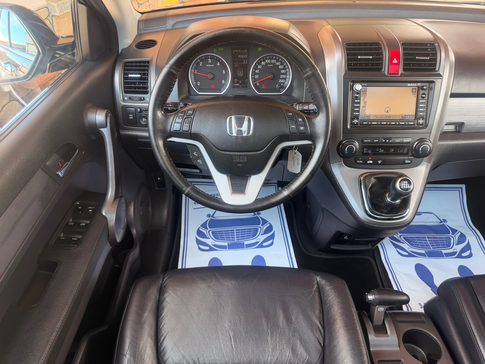 Honda Cr-v 2.2D* NAVI* KAMERA* PANORAMA, снимка 3 - Автомобили и джипове - 54123134