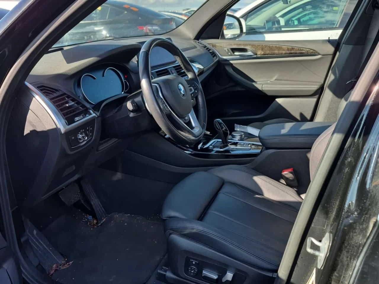 BMW X3 XDRIVE 30I| PANORAMA| ПАМЕТ| 2 КЛЮЧА| , снимка 8 - Автомобили и джипове - 54217614