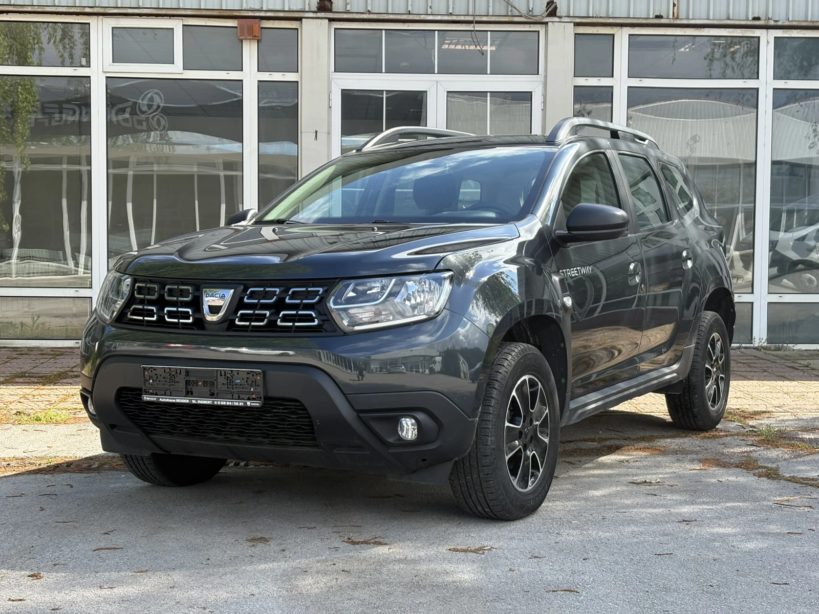 Dacia Duster Prestige/NAVI/CAM/Подгеви