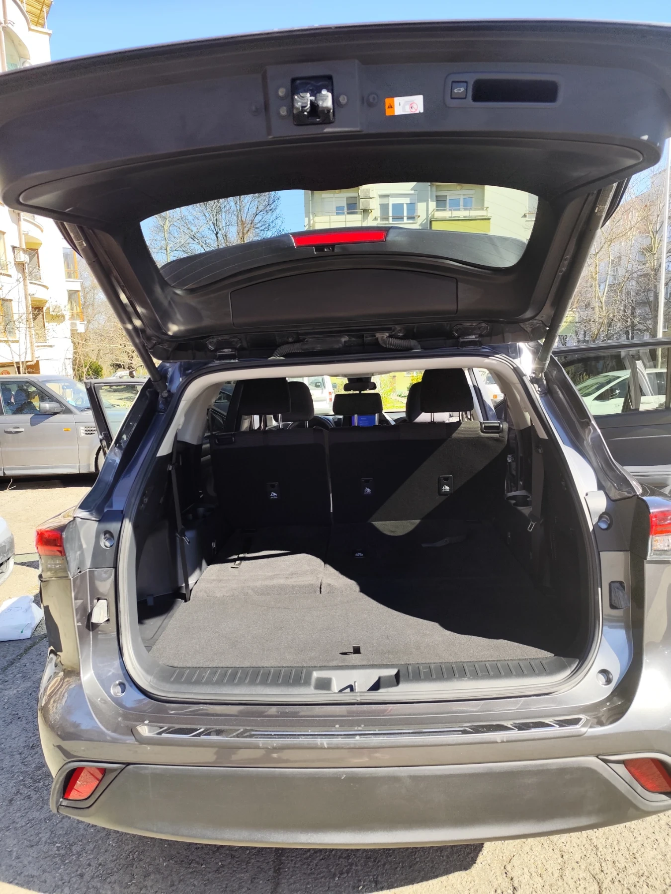 Toyota Highlander, снимка 8 - Автомобили и джипове - 54646366