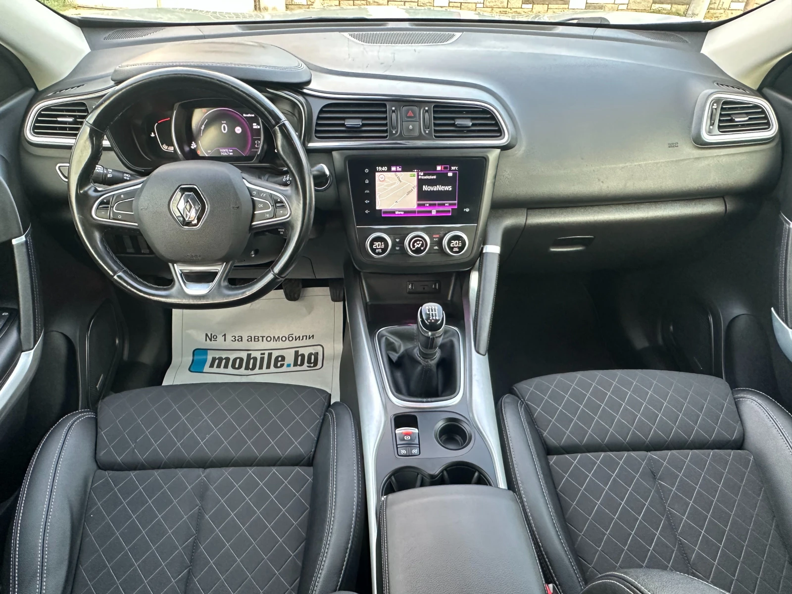 Renault Kadjar 1.5D-FULL LED-FACELIFT-NAVI-PDC-CAMERA-BOSE-EURO6D, снимка 11 - Автомобили и джипове - 55608300