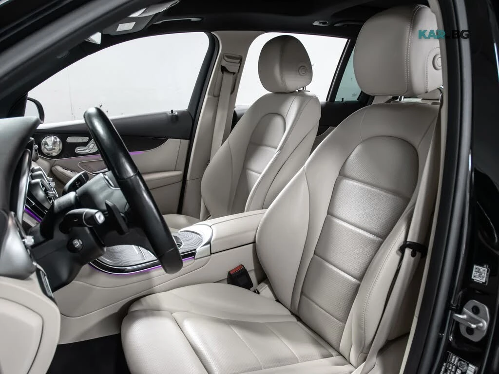 Mercedes-Benz GLC 300 AMG* DIGITAL* BURMESTER* ПАМЕТ* ПОДГРЕВ* ПАНО, снимка 9 - Автомобили и джипове - 56083782