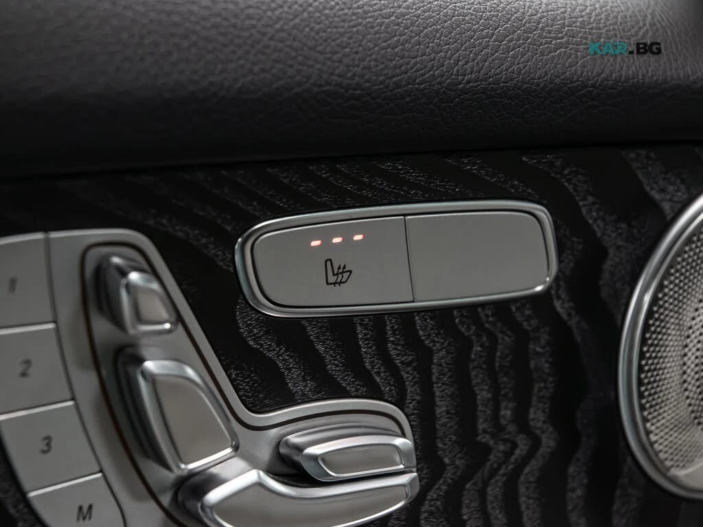 Mercedes-Benz GLC 300 AMG* DIGITAL* BURMESTER* ПАМЕТ* ПОДГРЕВ* ПАНО, снимка 14 - Автомобили и джипове - 56083782