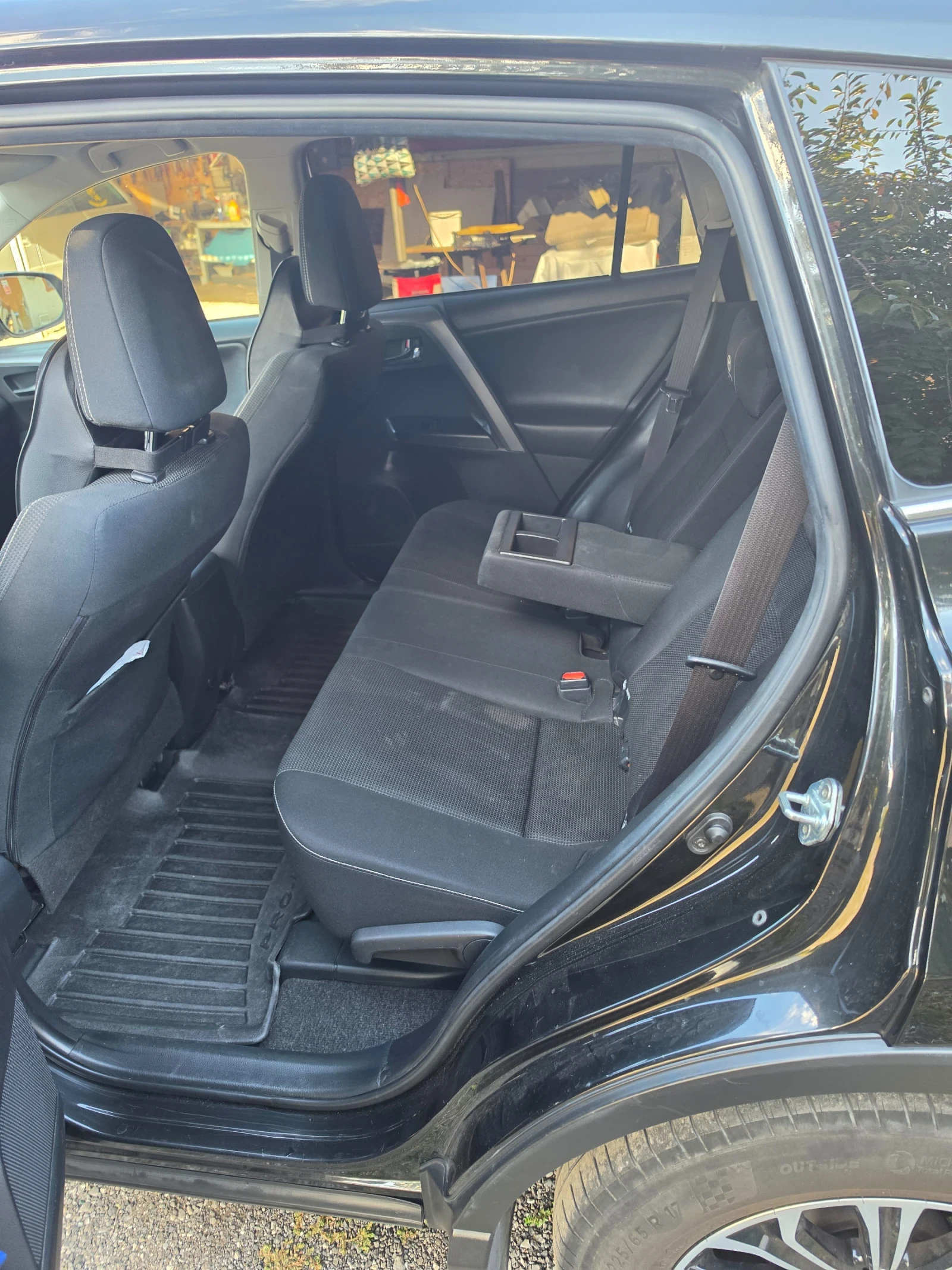 Toyota Rav4, снимка 13 - Автомобили и джипове - 56437610
