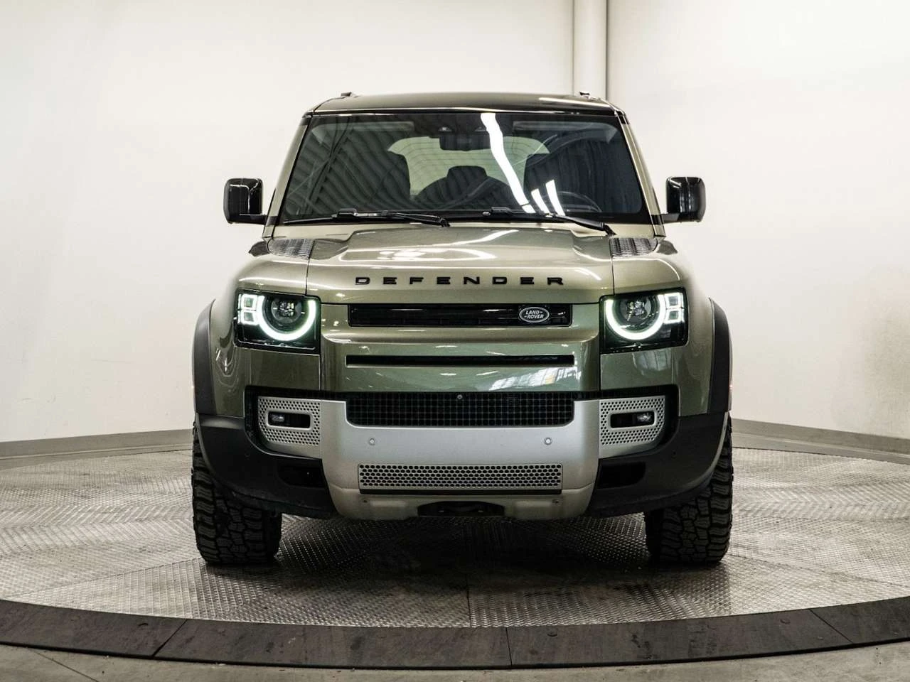 Land Rover Defender | Apple Carplay, Cooled Seats, Moonroof | Mobile.bg � ����������� 8