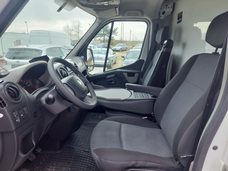 Renault Master 2.3 125кс. Хладилен, снимка 5 - Бусове и автобуси - 40155580