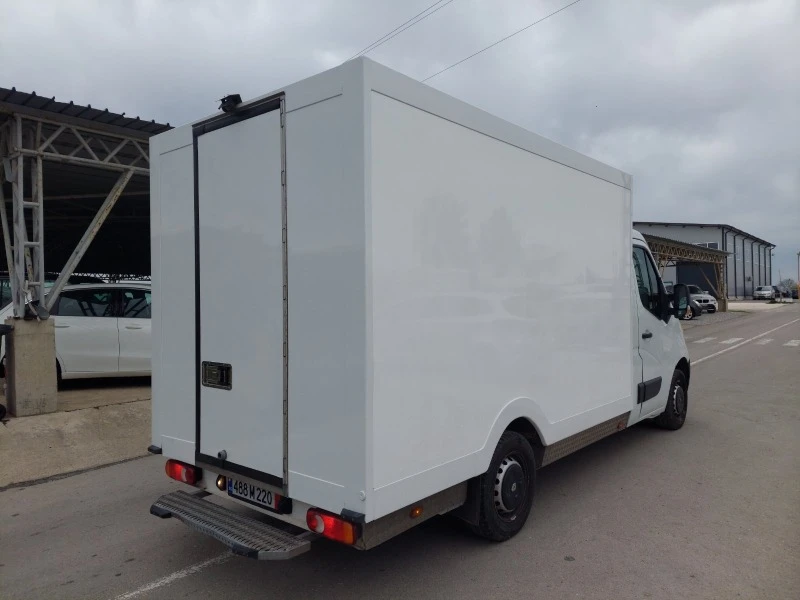 Renault Master 2.3 125кс. Хладилен, снимка 4 - Бусове и автобуси - 40155580