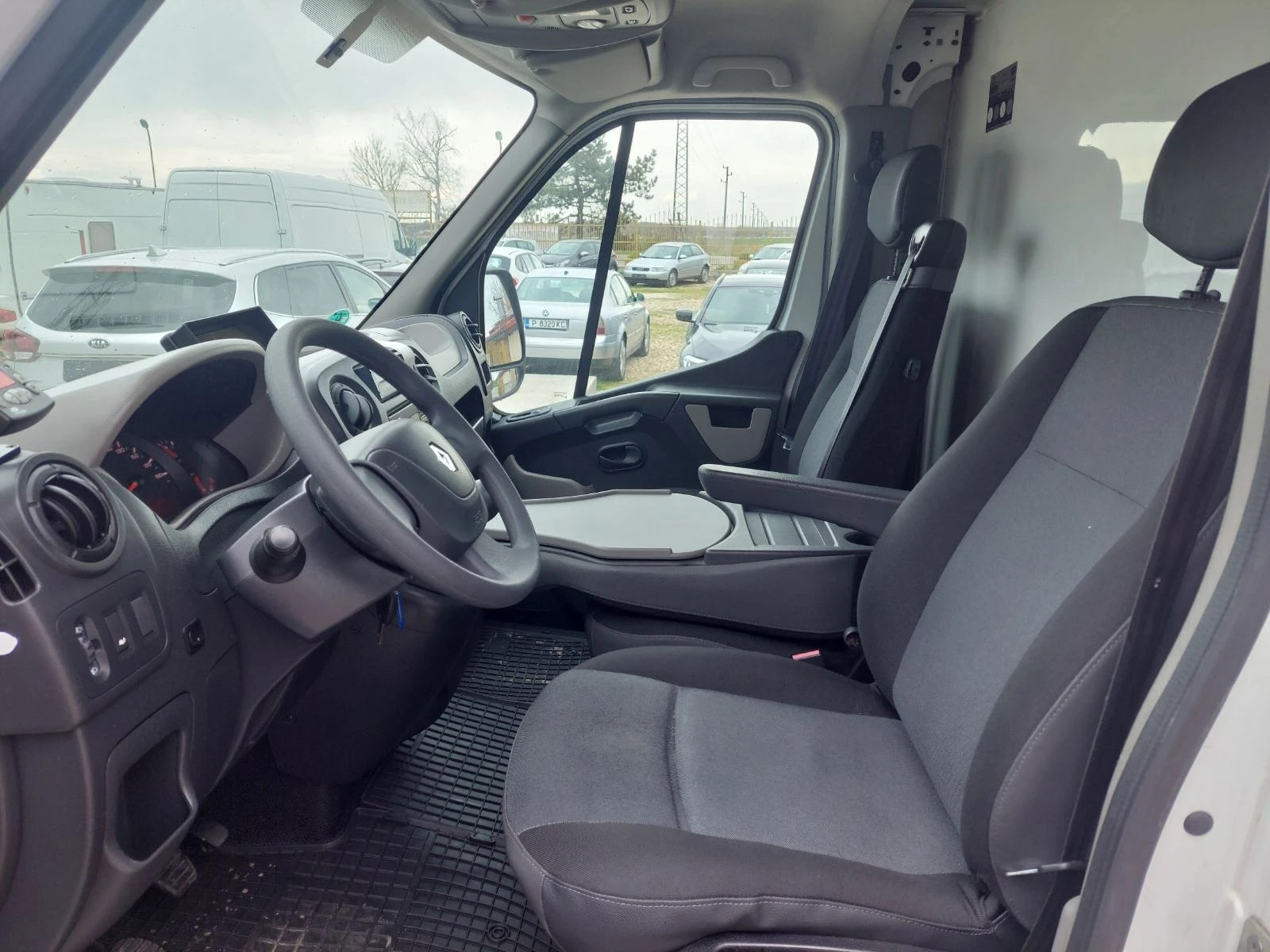 Renault Master 2.3 125кс. Хладилен - изображение 5