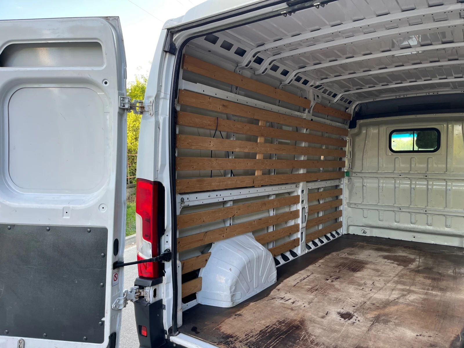 Fiat Ducato 2.3 - изображение 9