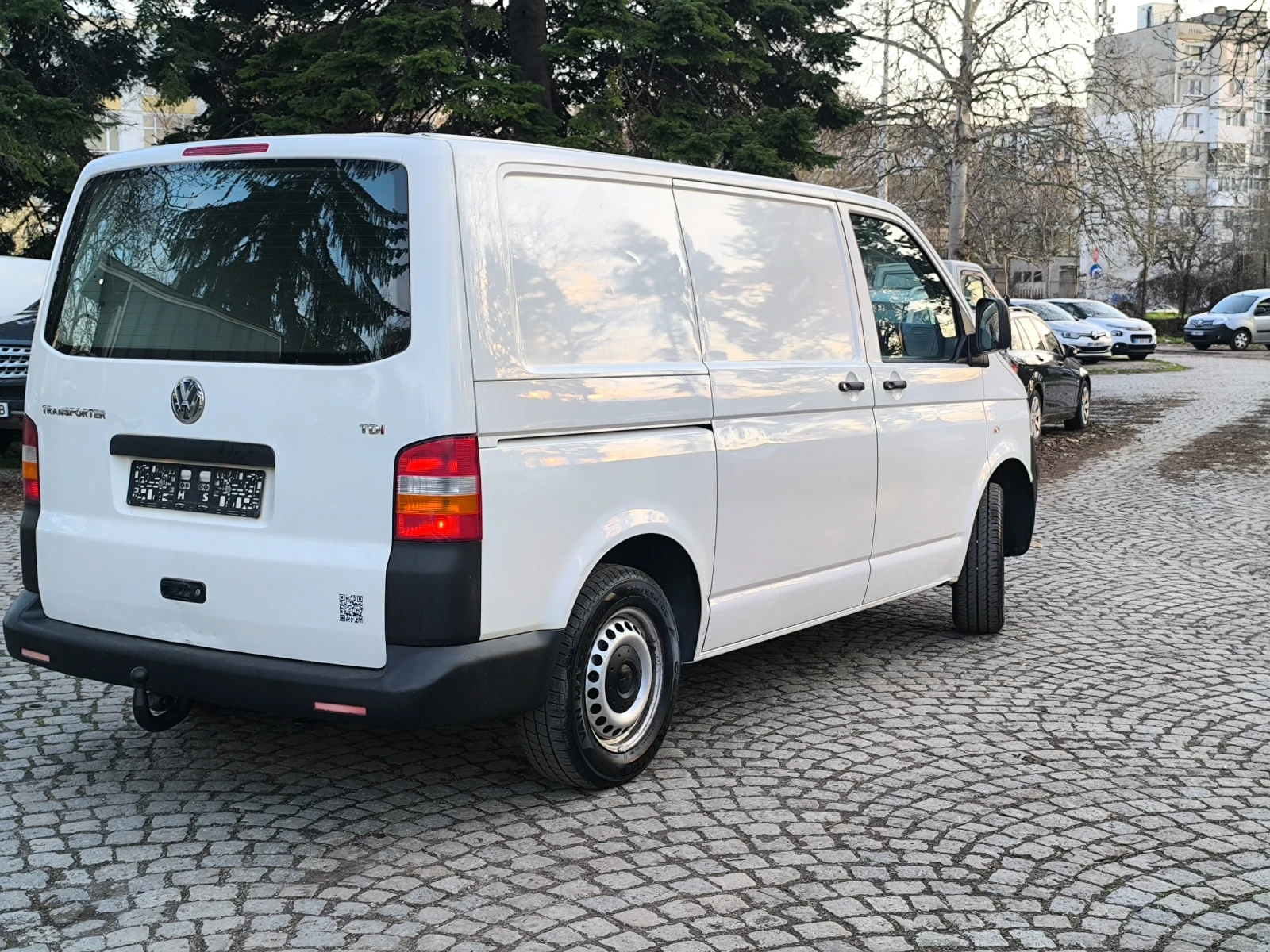 VW T5 1.9TDI 195к.с КЛИМАТИК , снимка 3 - Бусове и автобуси - 54095071