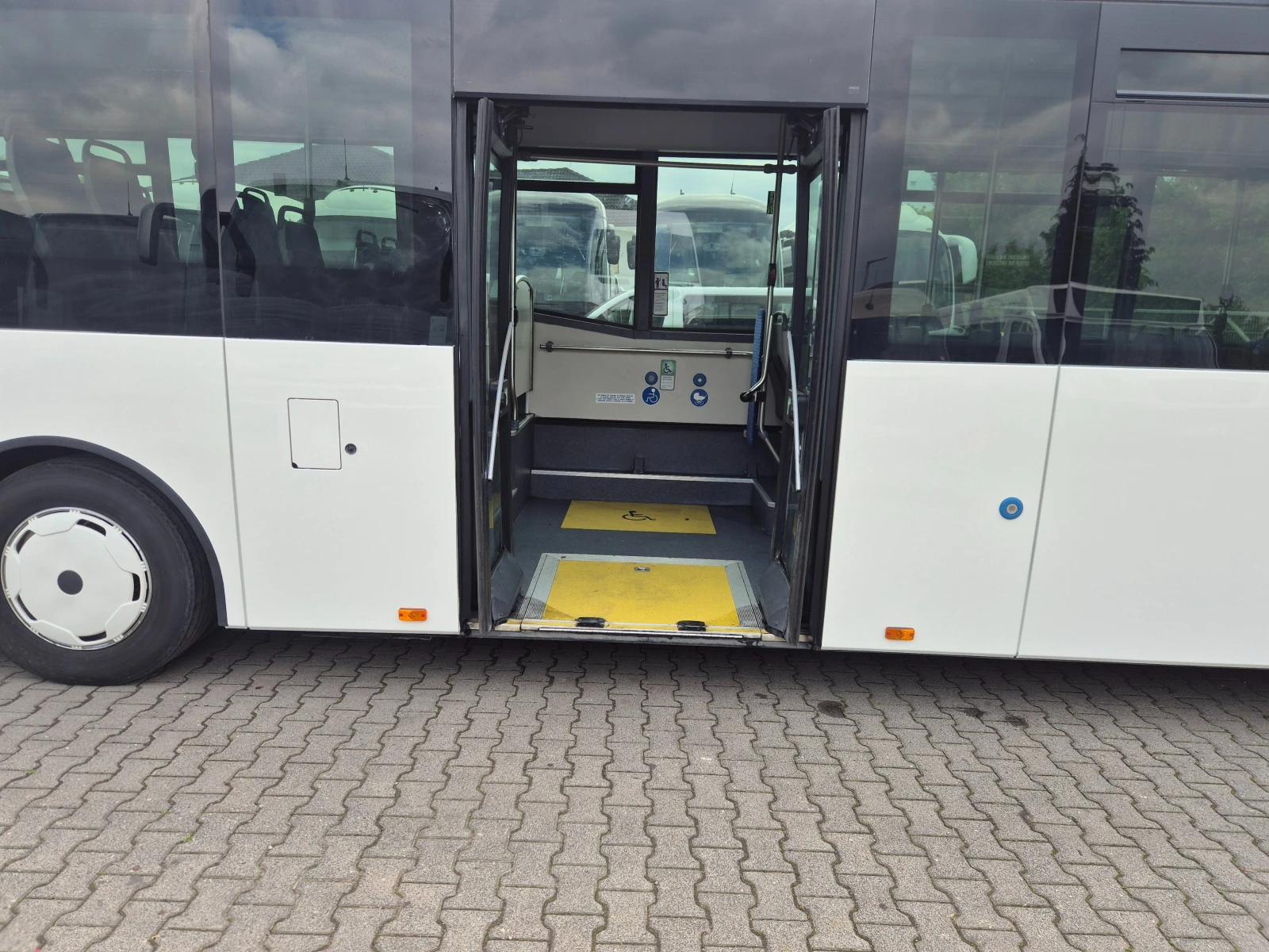 Iveco Classic Crossway LE , снимка 14 - Бусове и автобуси - 56609299