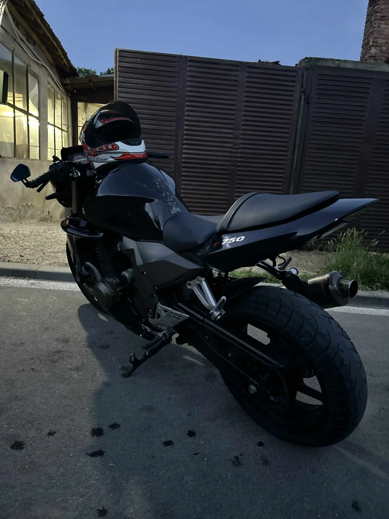 Kawasaki Z 750i, снимка 2 - Мотоциклети и мототехника - 52112528