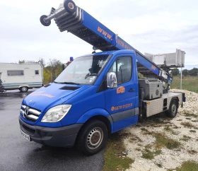       Mercedes Benz sprinter